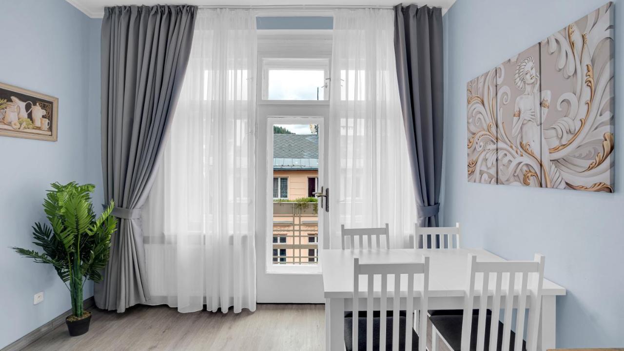 Aphrodite Suite Hotel קרלובי וארי מראה חיצוני תמונה