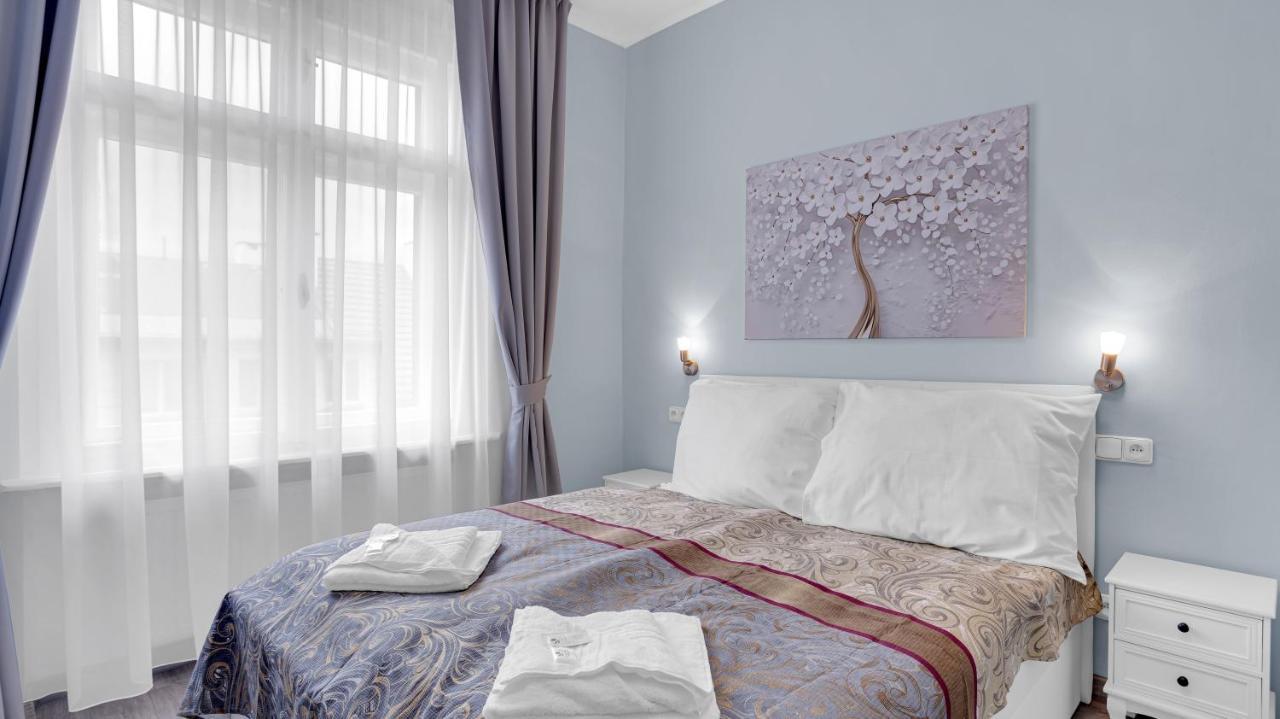 Aphrodite Suite Hotel קרלובי וארי מראה חיצוני תמונה