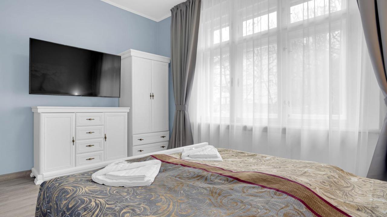 Aphrodite Suite Hotel קרלובי וארי מראה חיצוני תמונה