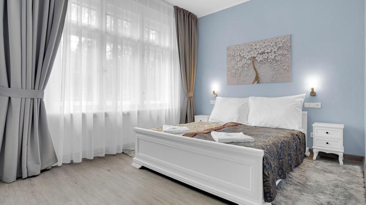 Aphrodite Suite Hotel קרלובי וארי מראה חיצוני תמונה
