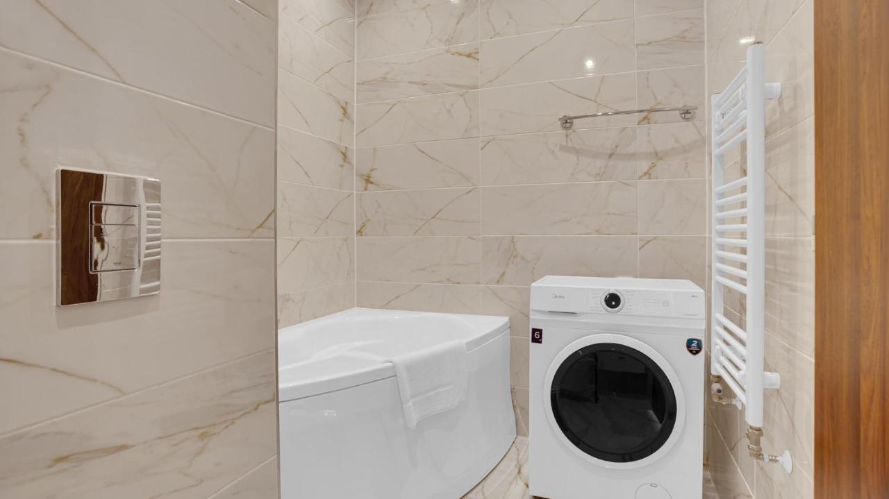 Aphrodite Suite Hotel קרלובי וארי מראה חיצוני תמונה